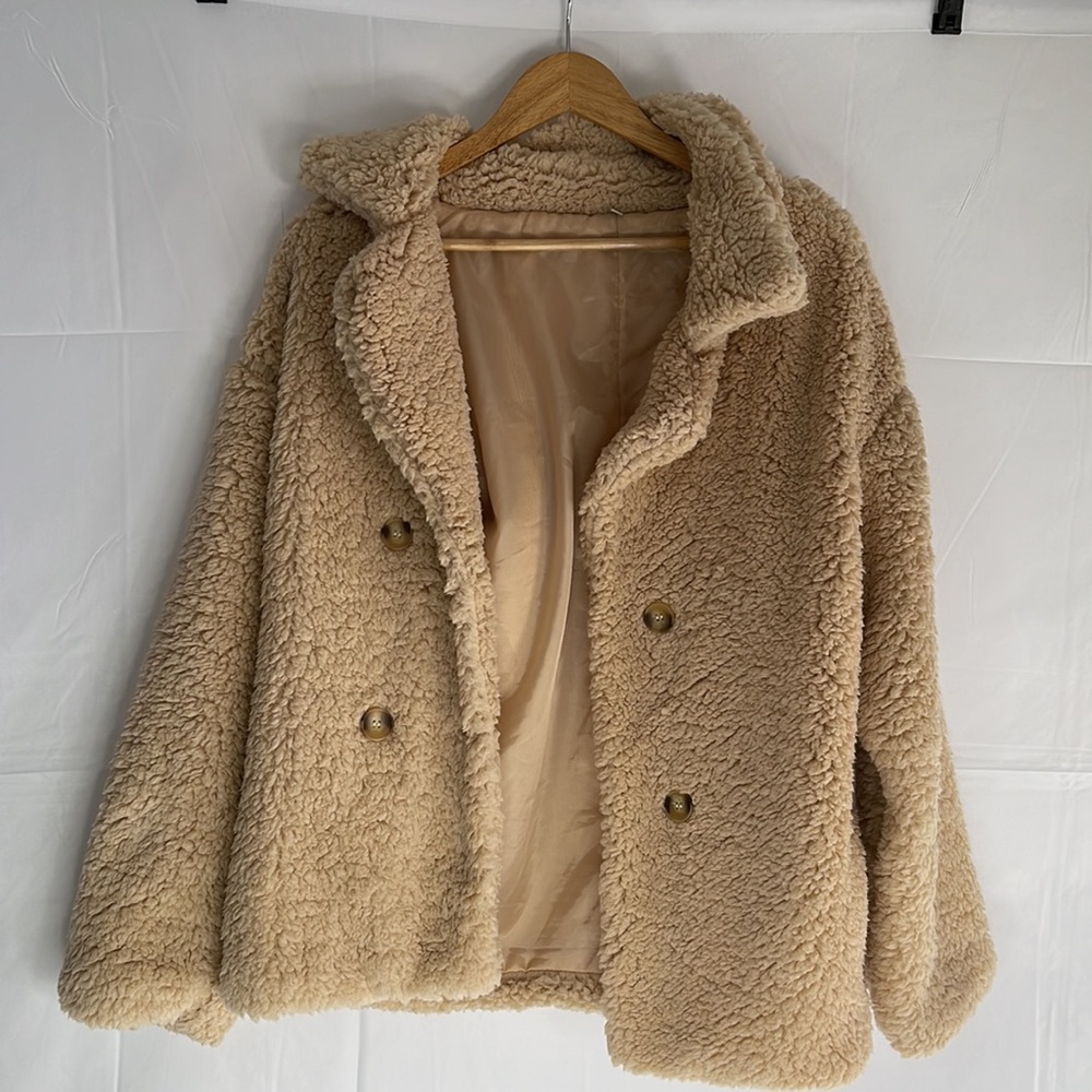 SHEIN teddy fluffy jacket beige 100% polyester size Small